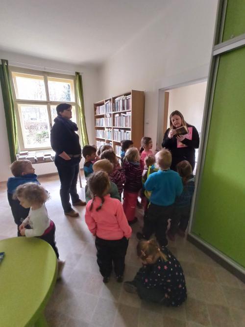 Návštěva místní knihovny