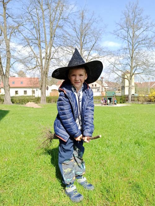 Výroba čarodějného lektvaru a košťat pro čarodějnice 25. 4. 2022